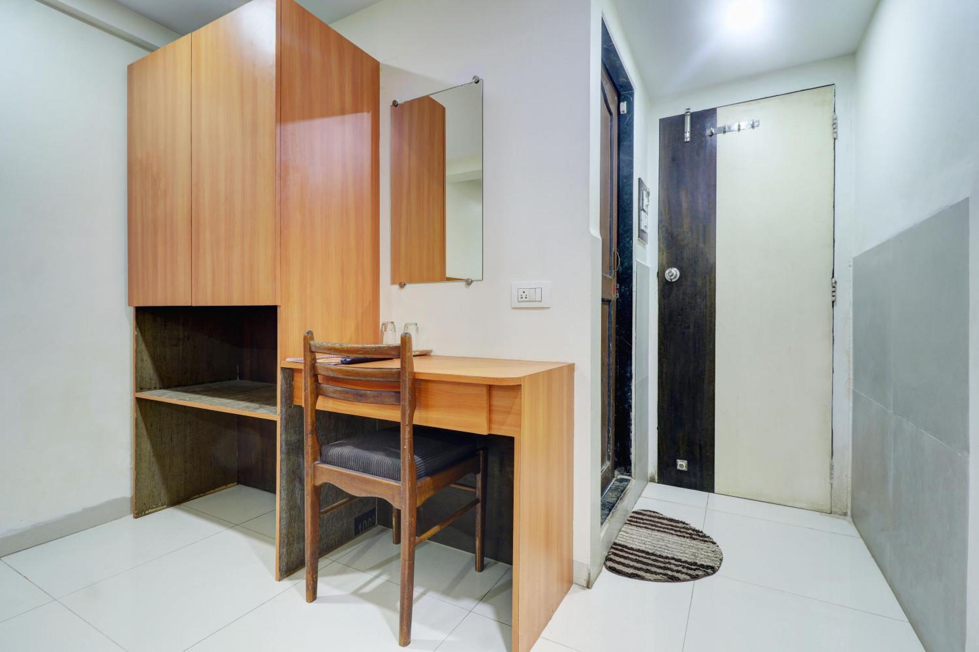 Hotel New Sarovar Grand Panvel Dış mekan fotoğraf