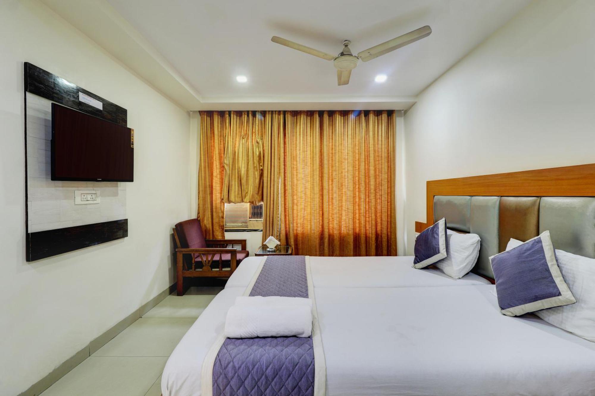 Hotel New Sarovar Grand Panvel Dış mekan fotoğraf