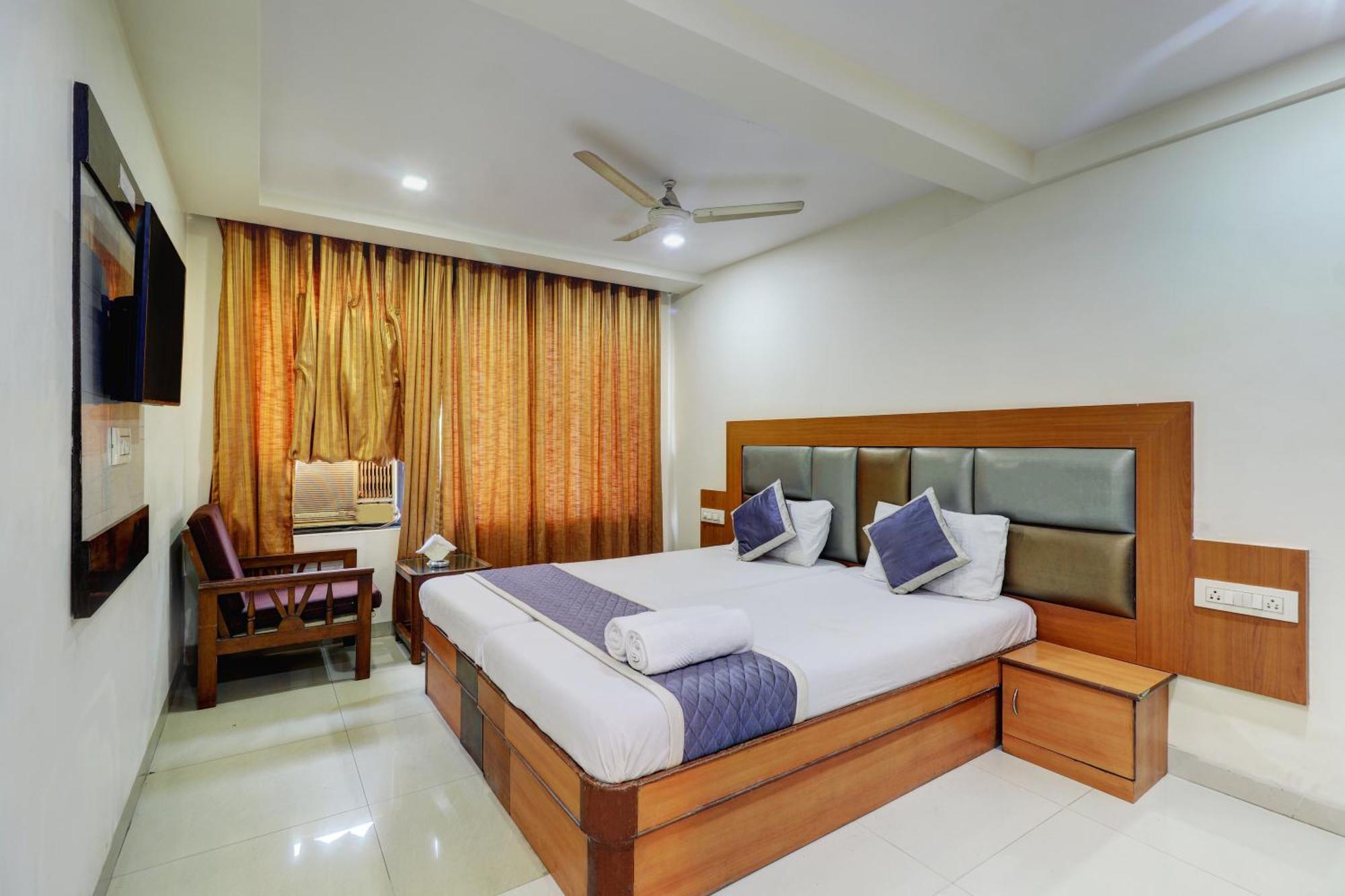 Hotel New Sarovar Grand Panvel Dış mekan fotoğraf