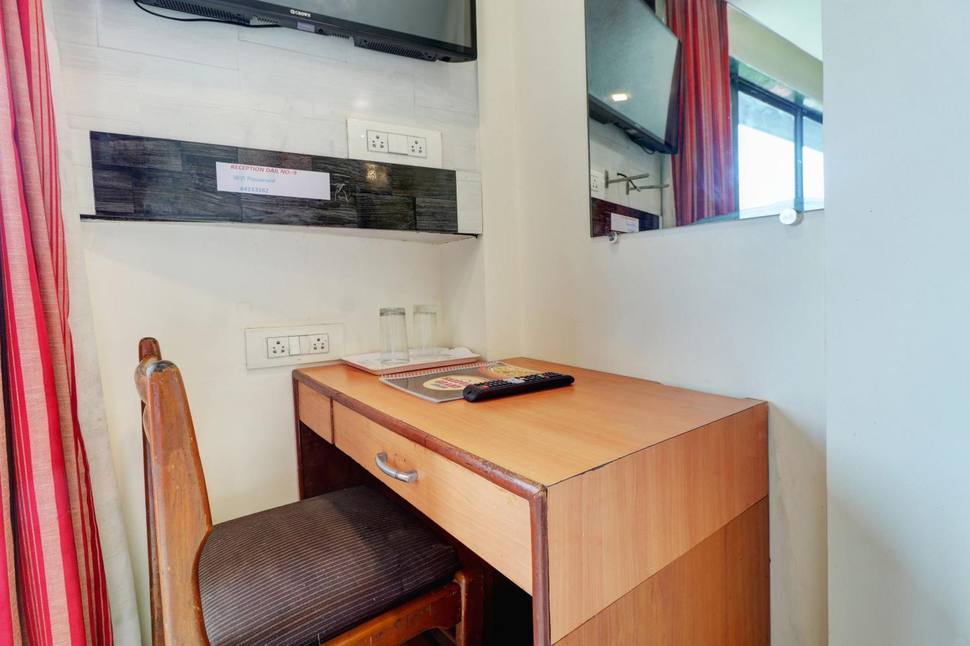 Hotel New Sarovar Grand Panvel Dış mekan fotoğraf